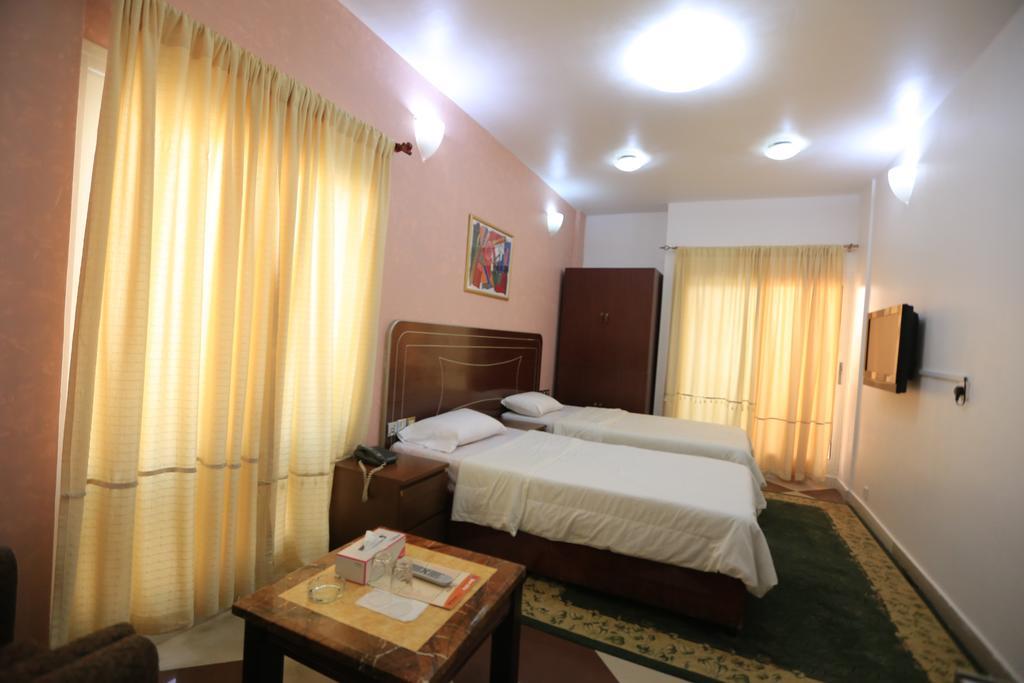 Sun City International Hotel Dubai Ngoại thất bức ảnh