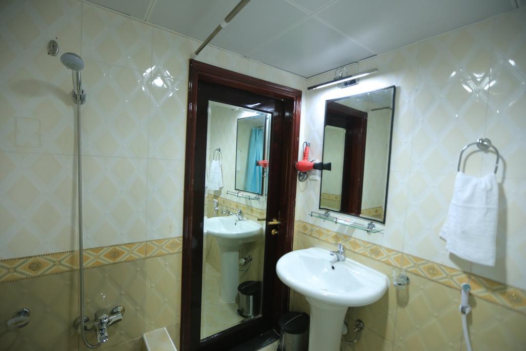 Sun City International Hotel Dubai Ngoại thất bức ảnh