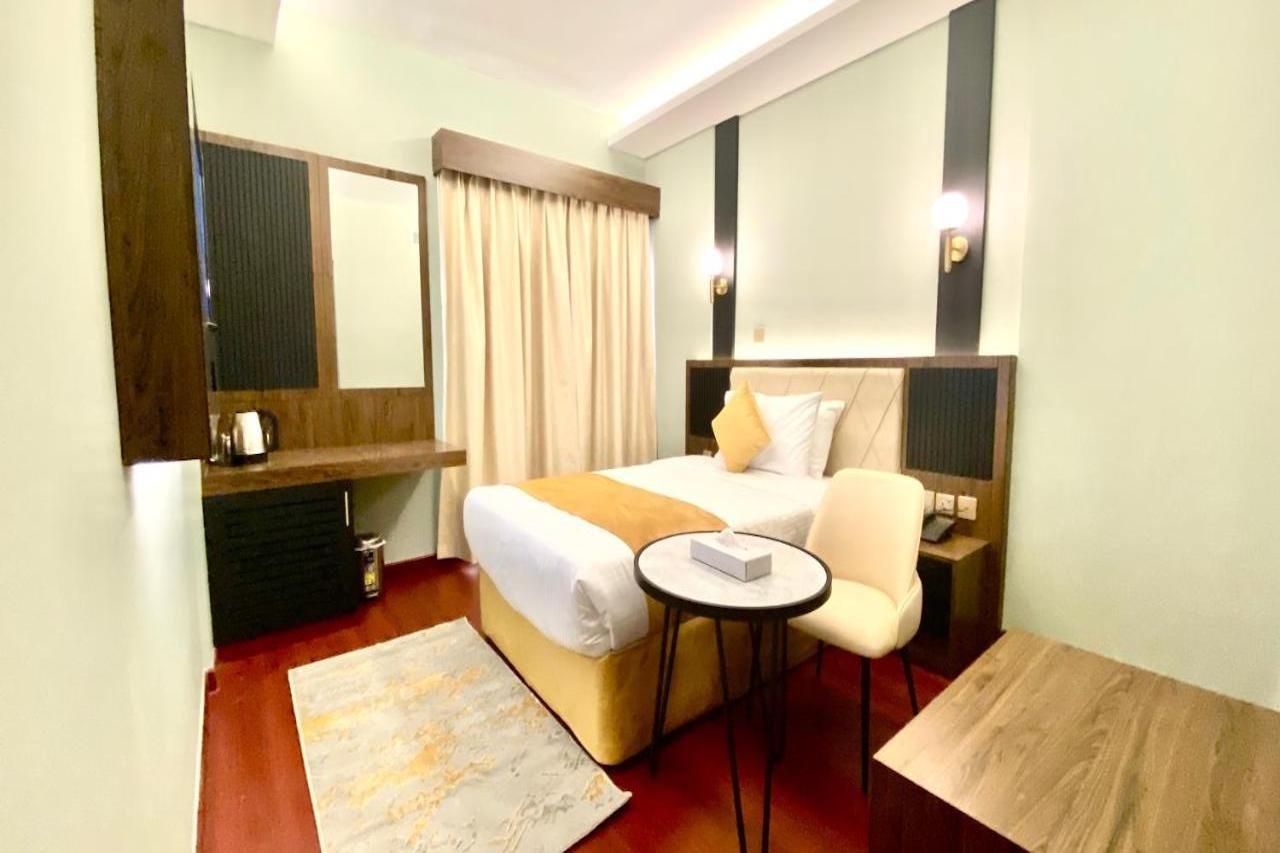 Sun City International Hotel Dubai Ngoại thất bức ảnh